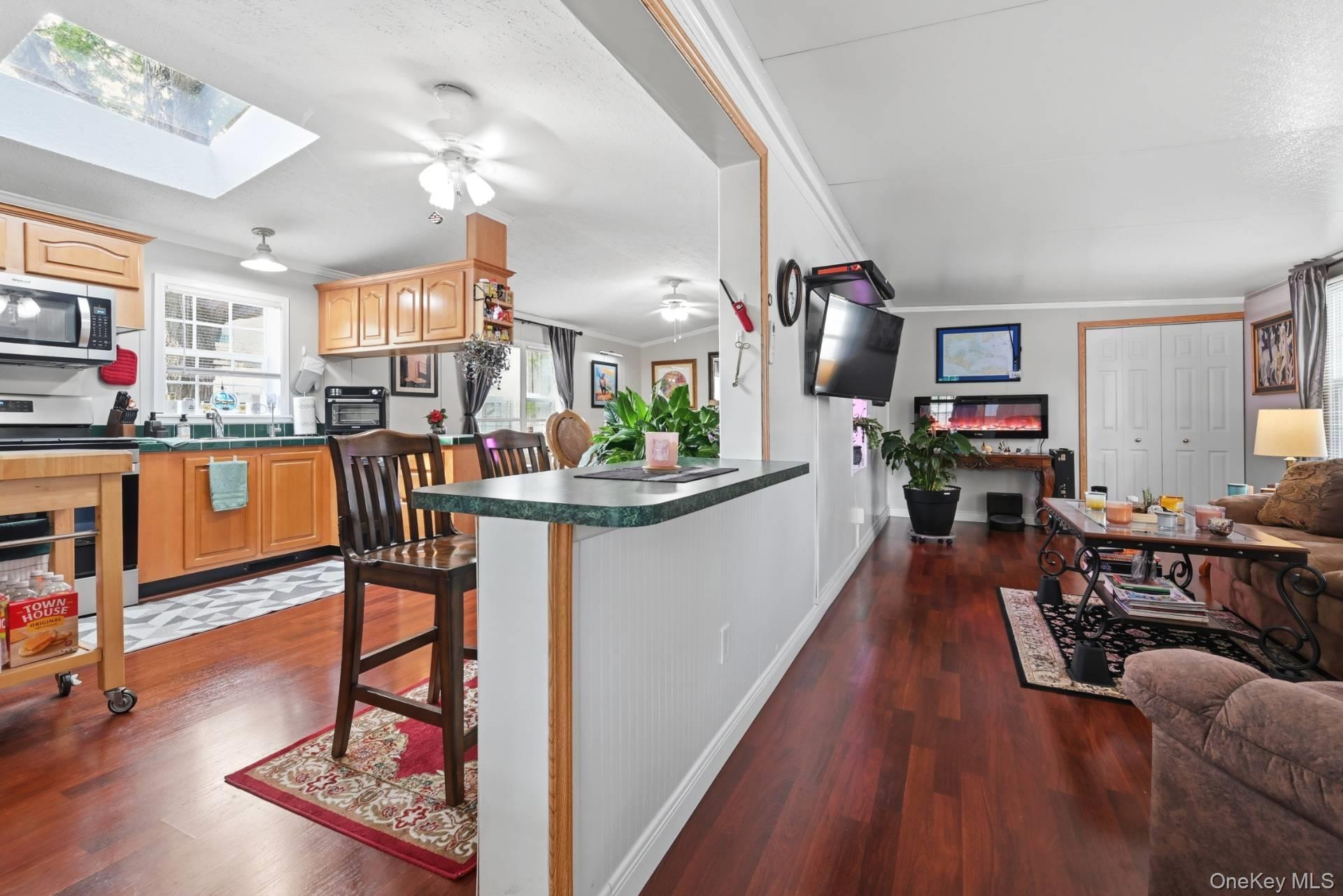 Single Family Hubbard Avenue Suffolk County, NY 11901, MLS-1029283-8