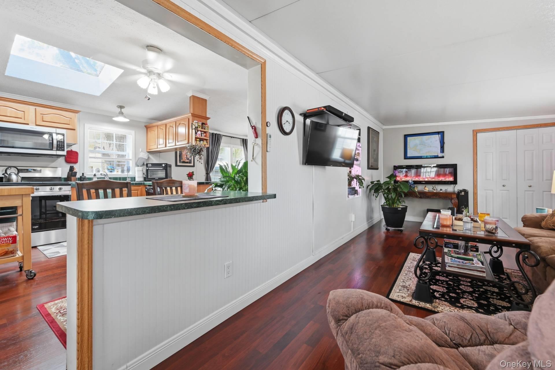 Single Family Hubbard Avenue Suffolk County, NY 11901, MLS-1029283-9