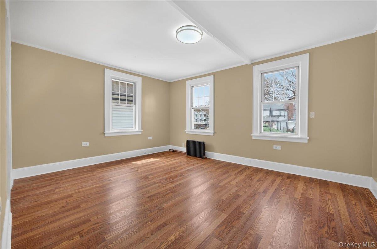 Single Family Harper Avenue Bronx, NY 10466, MLS-1029285-13