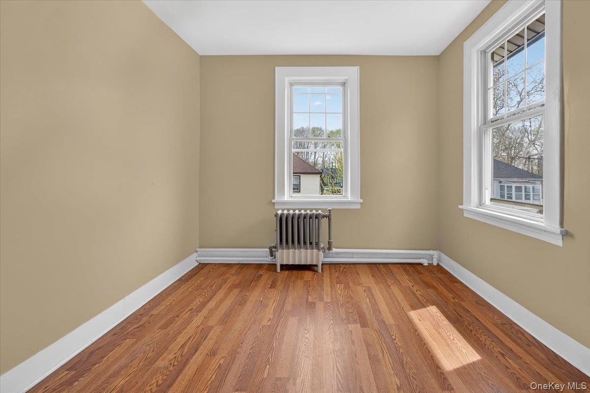 Single Family Harper Avenue Bronx, NY 10466, MLS-1029285-19
