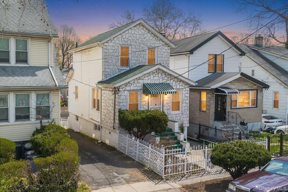 Single Family Harper Avenue Bronx, NY 10466, MLS-1029285-36