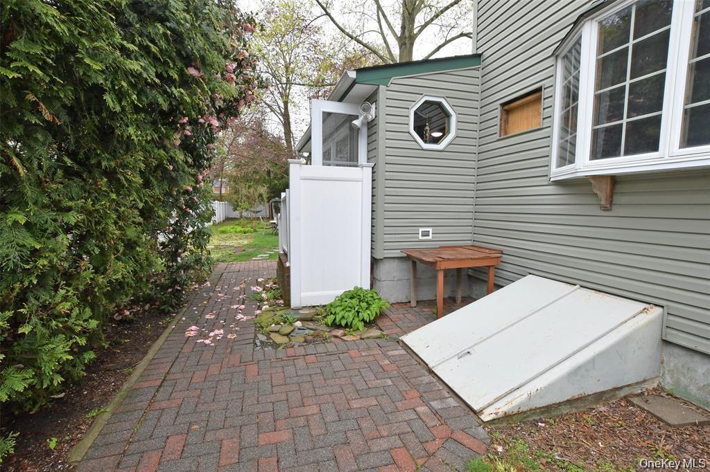 Single Family Division Avenue  Suffolk County, NY 11796, MLS-1029289-42