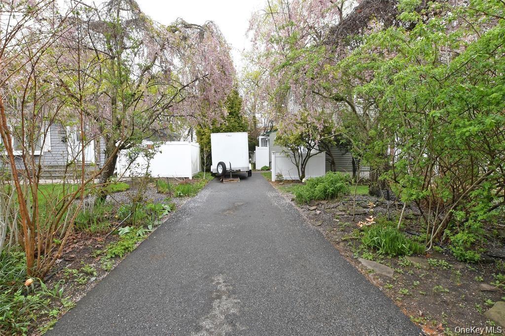 Single Family Division Avenue  Suffolk County, NY 11796, MLS-1029289-43