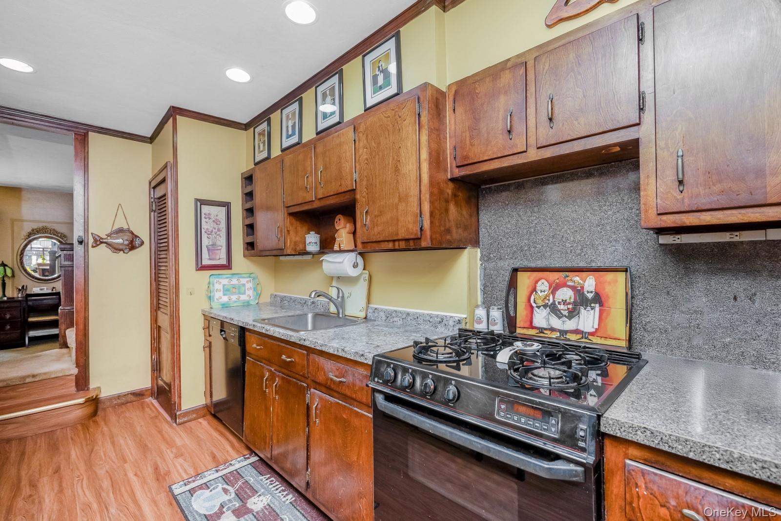 Single Family 78th Street Queens, NY 11379, MLS-1029303-12
