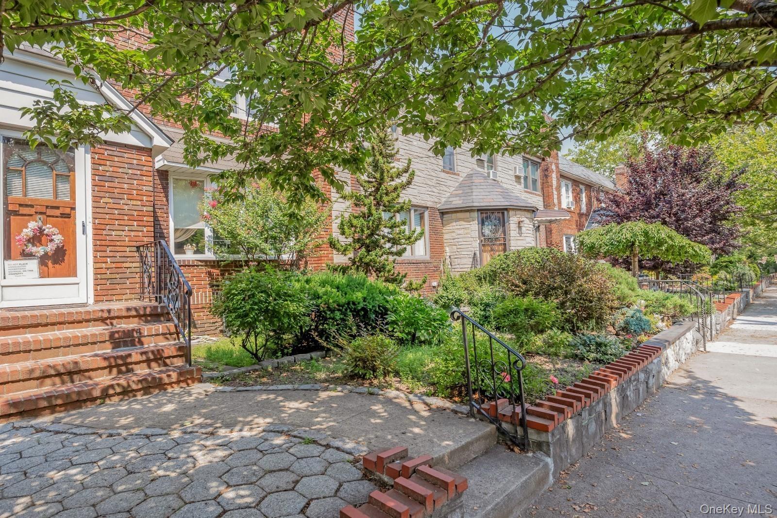 Single Family 78th Street Queens, NY 11379, MLS-1029303-3