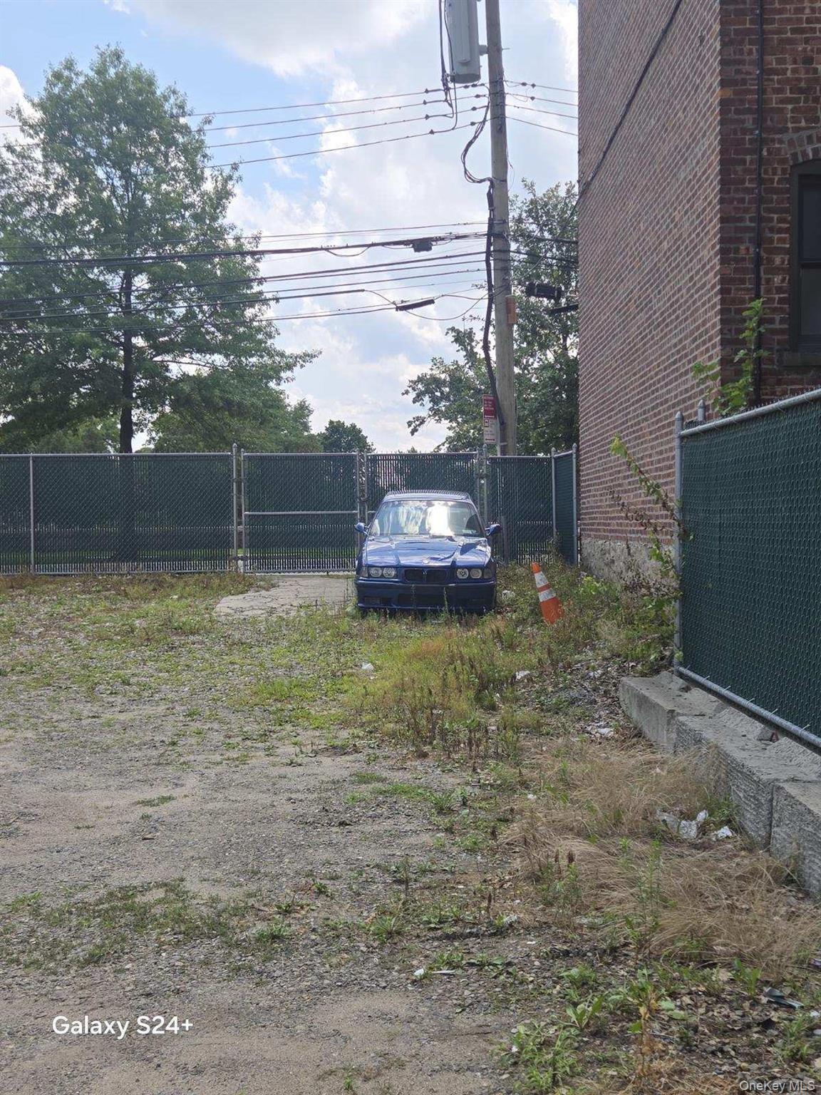 Land E 233rd Street  Bronx, NY 10470, MLS-1029318-4