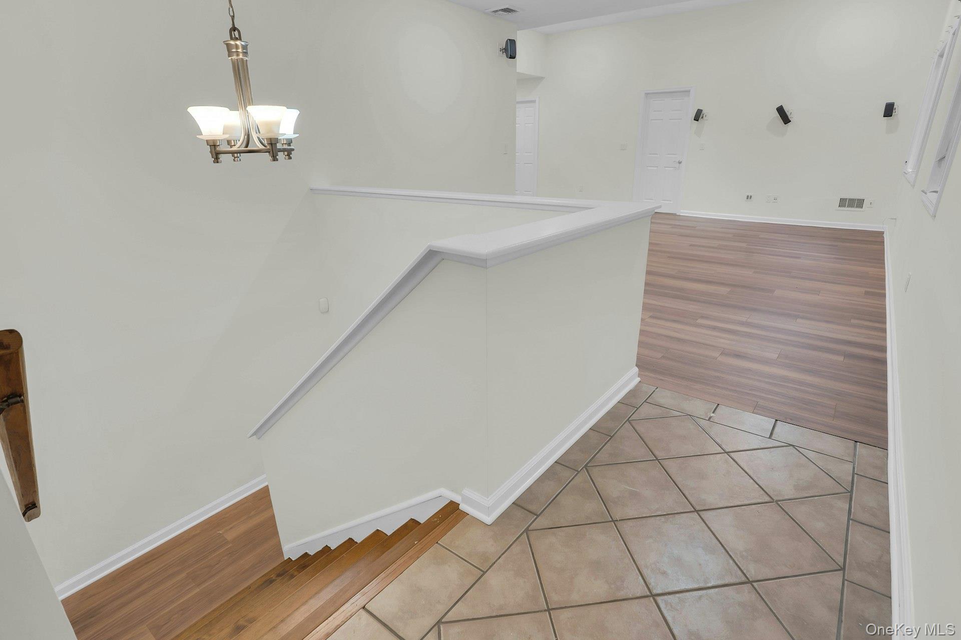 Single Family Colby Drive Suffolk County, NY 11746, MLS-1029331-27