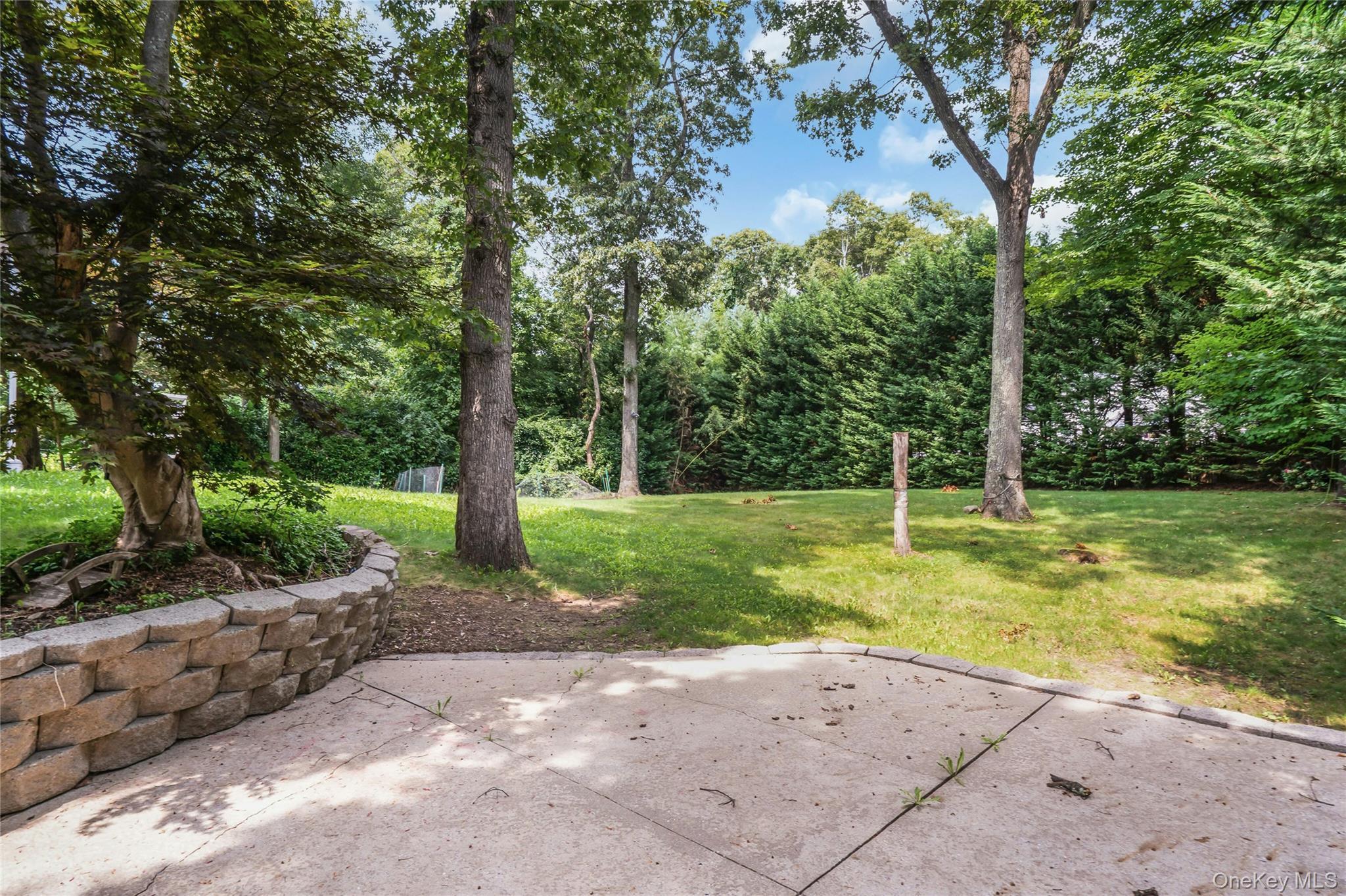 Single Family Colby Drive Suffolk County, NY 11746, MLS-1029331-45