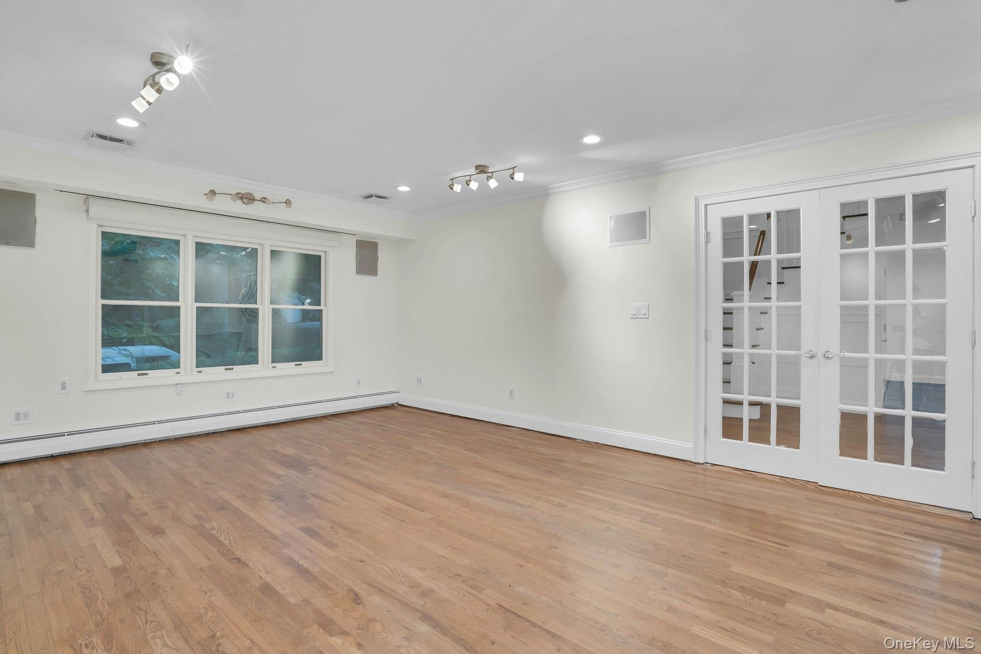 Single Family Colby Drive Suffolk County, NY 11746, MLS-1029331-8