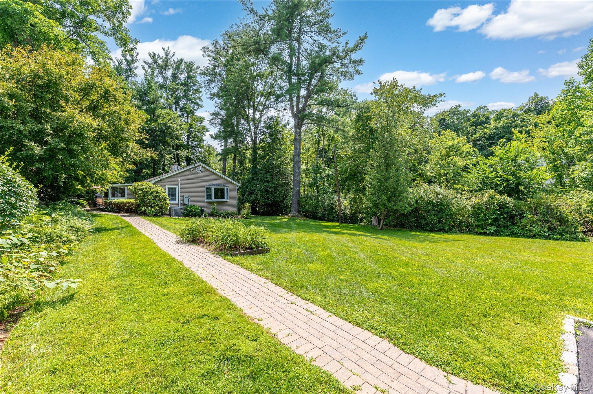 Single Family Lakeview Drive Westchester County, NY 10598, MLS-1029333-3