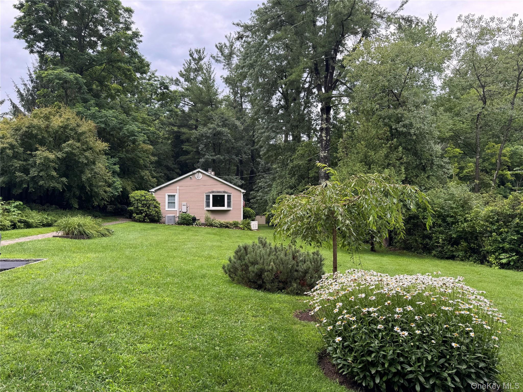 Single Family Lakeview Drive Westchester County, NY 10598, MLS-1029333-5