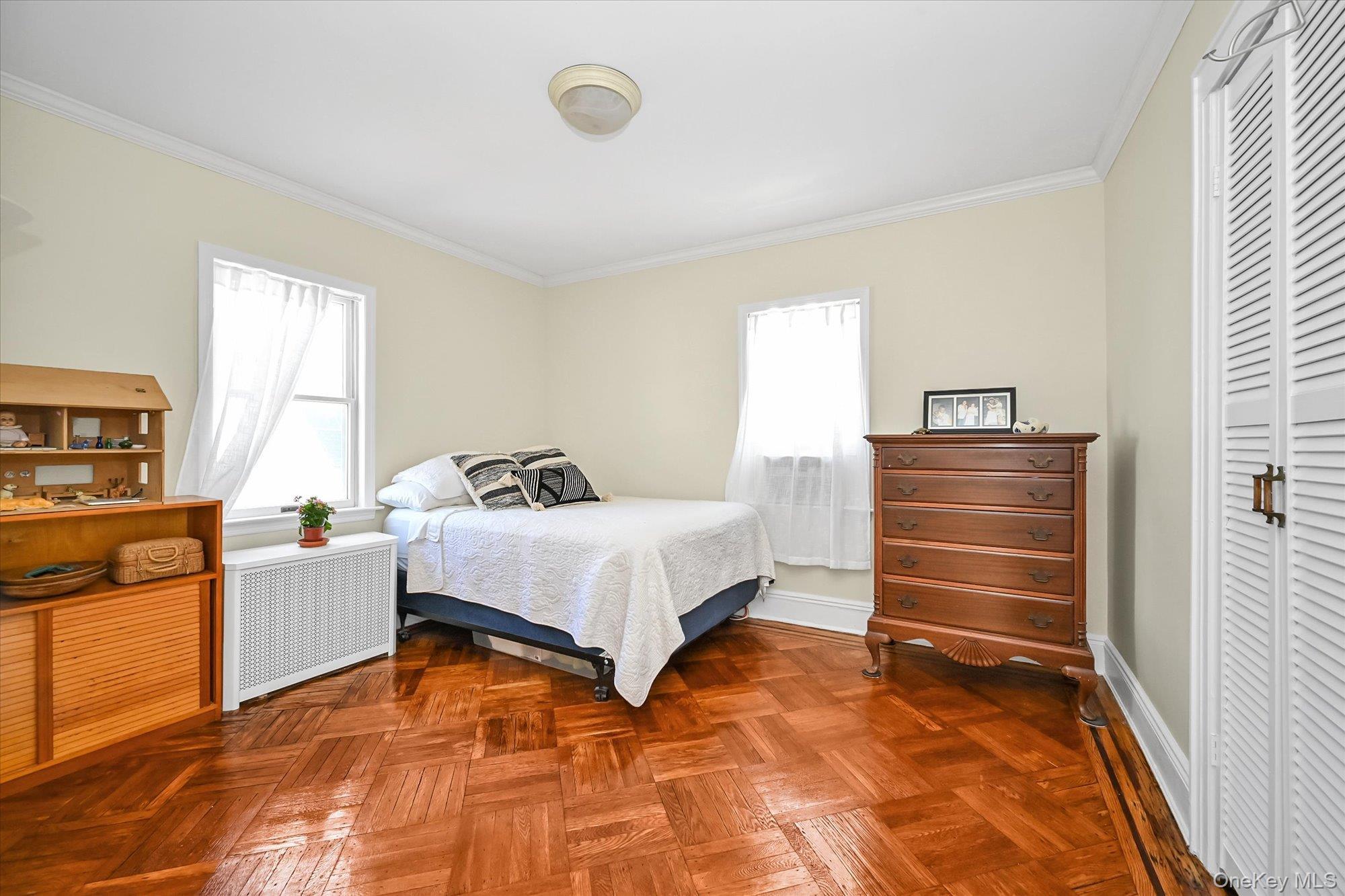 Single Family Seward Avenue Queens, NY 11427, MLS-1029348-14