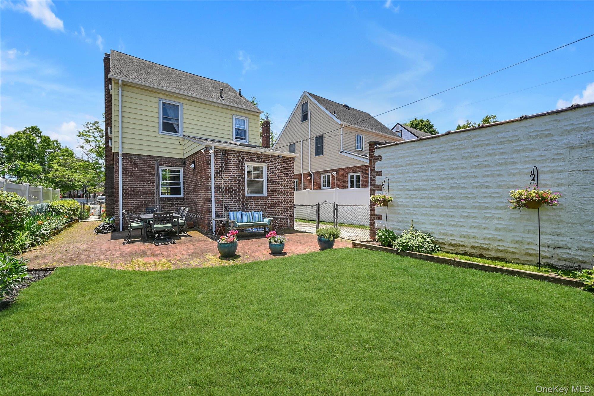 Single Family Seward Avenue Queens, NY 11427, MLS-1029348-19