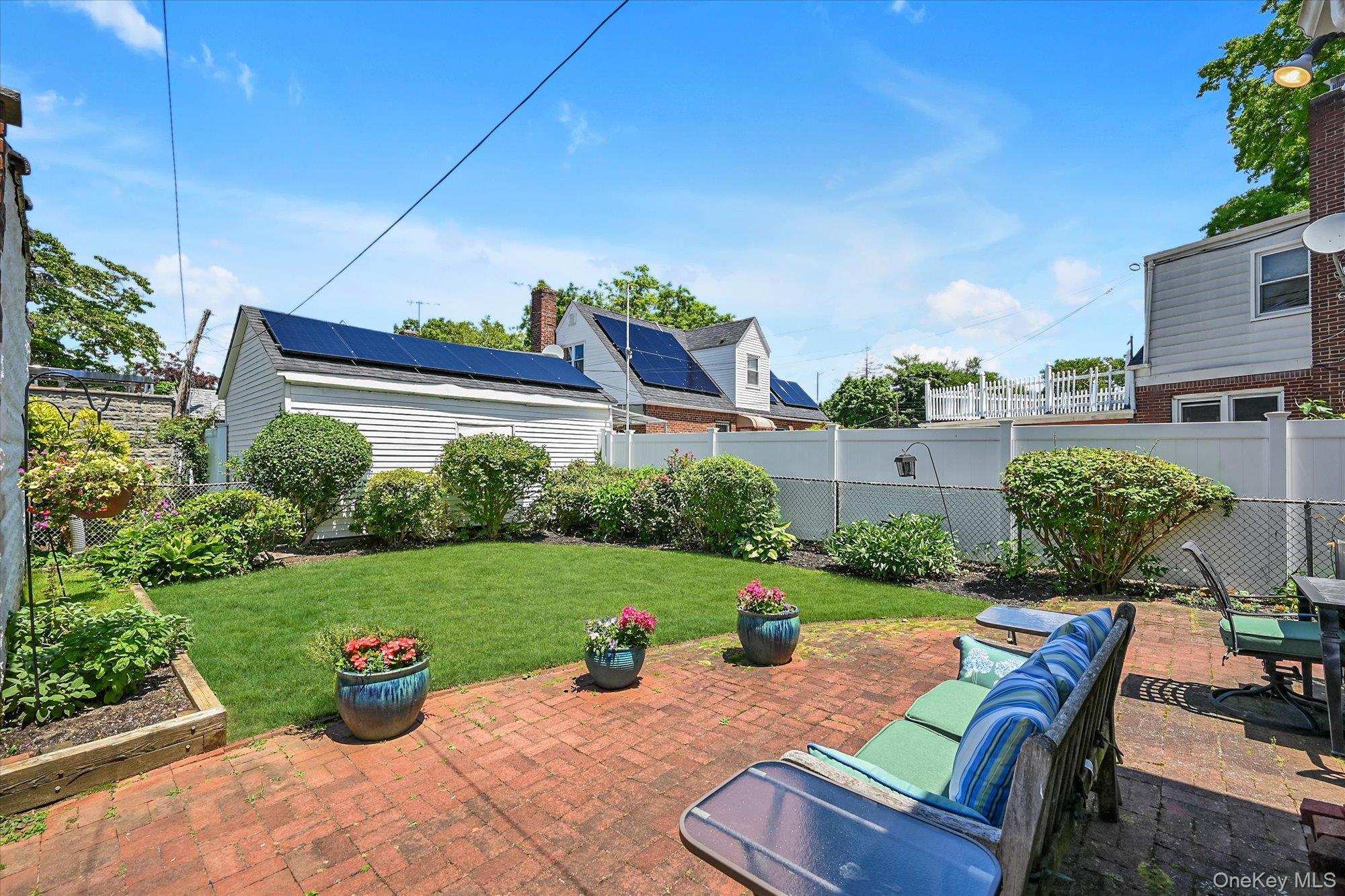 Single Family Seward Avenue Queens, NY 11427, MLS-1029348-20