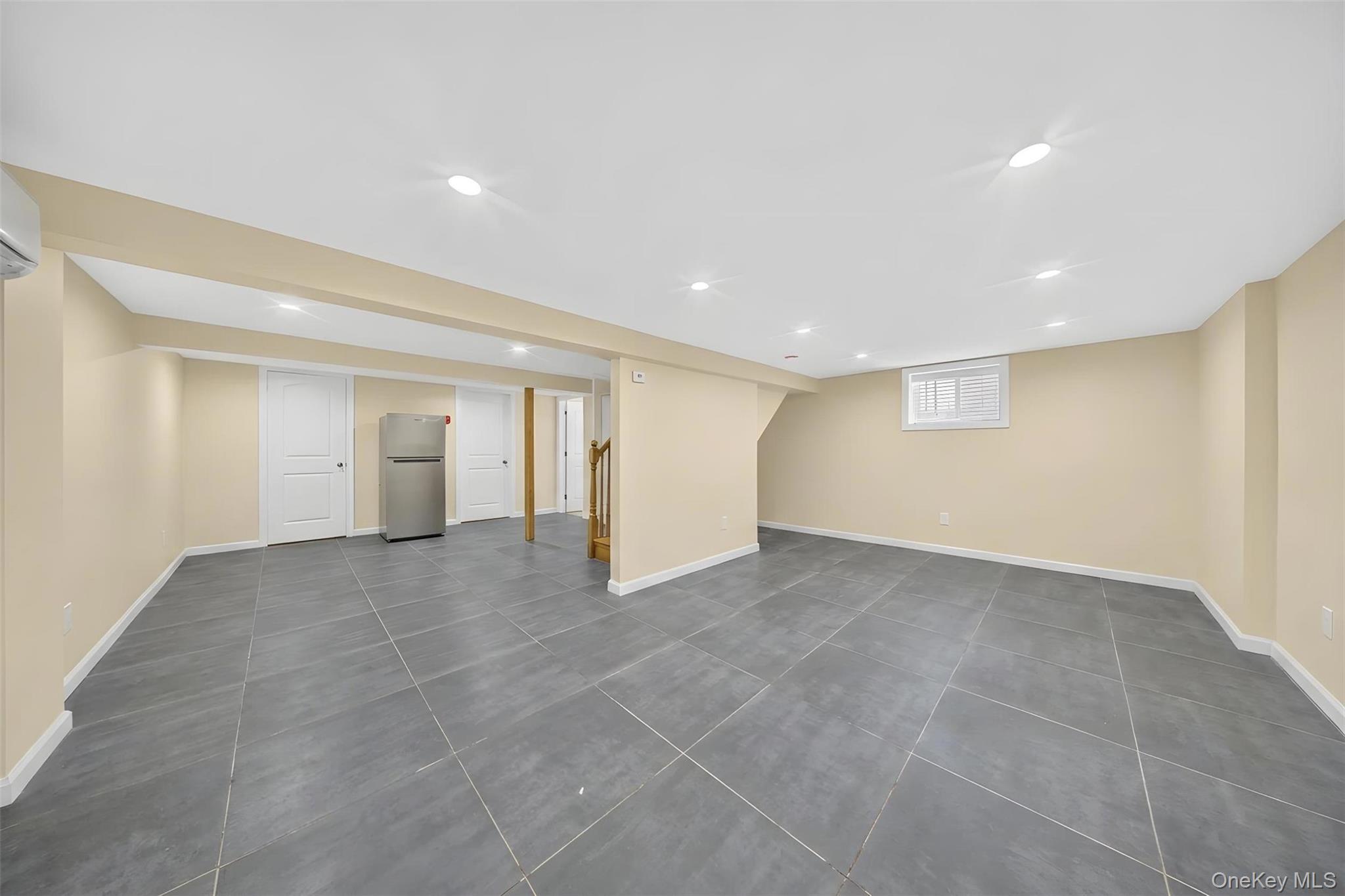 Single Family 161st Street Queens, NY 11358, MLS-1029357-17