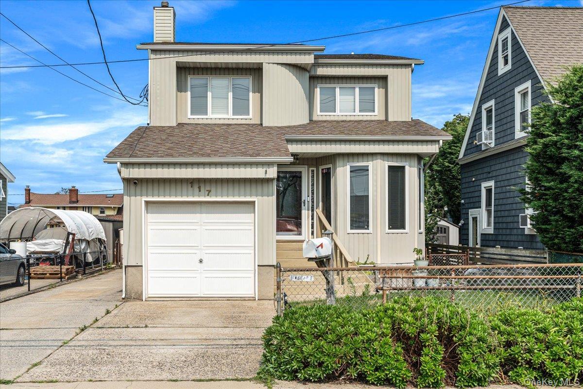 Single Family Gordon Place Nassau County, NY 11520, MLS-1029360-7