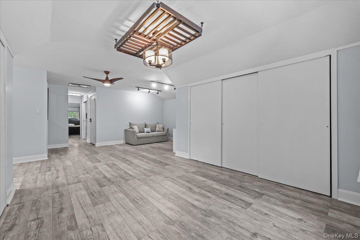 Single Family Fairfield Avenue  Bronx, NY 10463, MLS-1029364-22