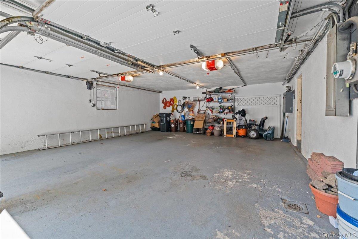Single Family Fairfield Avenue  Bronx, NY 10463, MLS-1029364-33