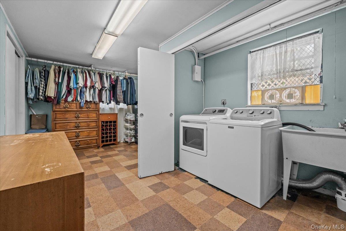 Single Family Fairfield Avenue  Bronx, NY 10463, MLS-1029364-35