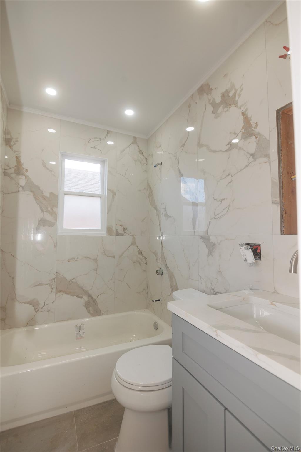 Single Family Siegfried Place Bronx, NY 10465, MLS-1029387-12