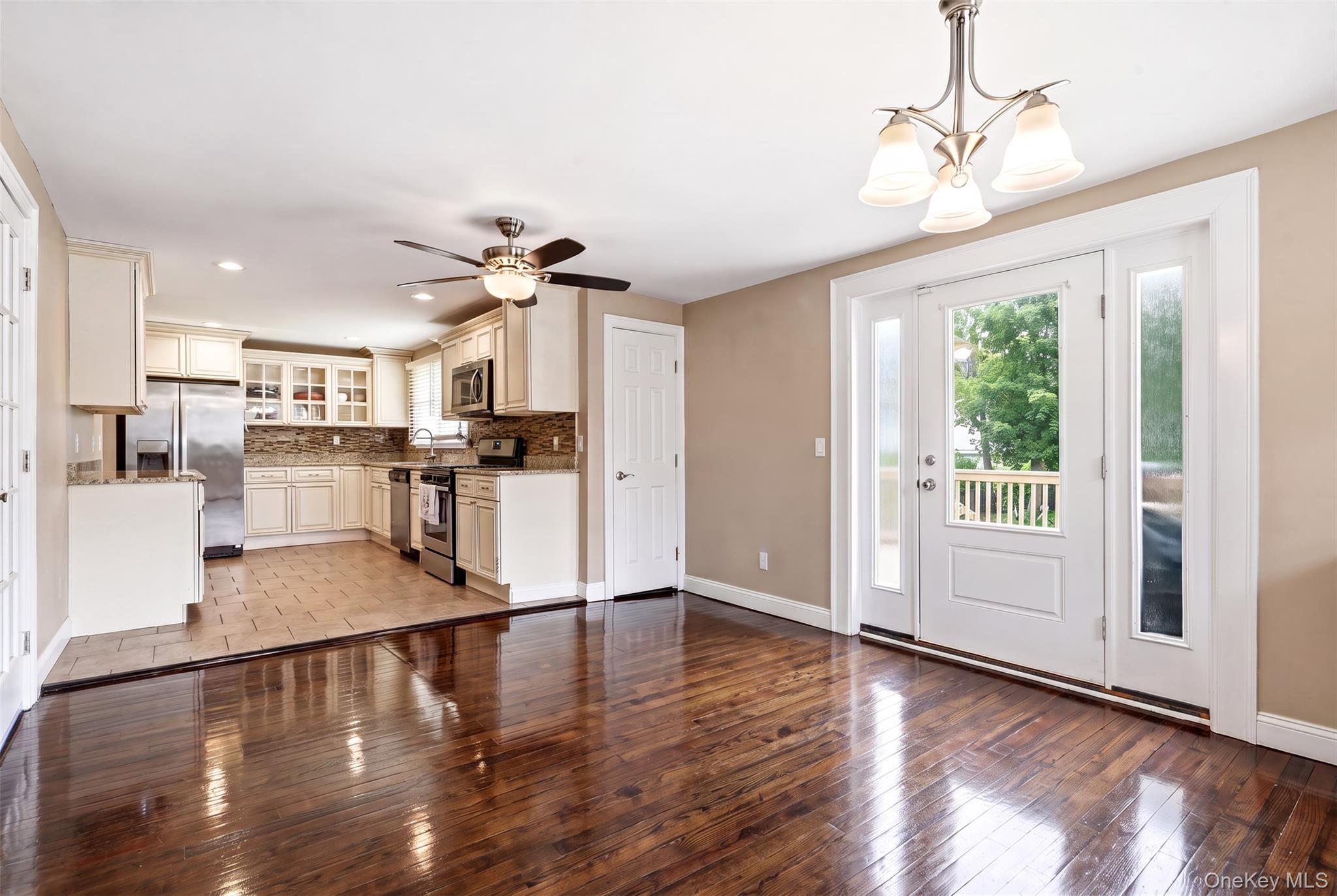 Single Family Potter Boulevard Suffolk County, NY 11718, MLS-1029408-23