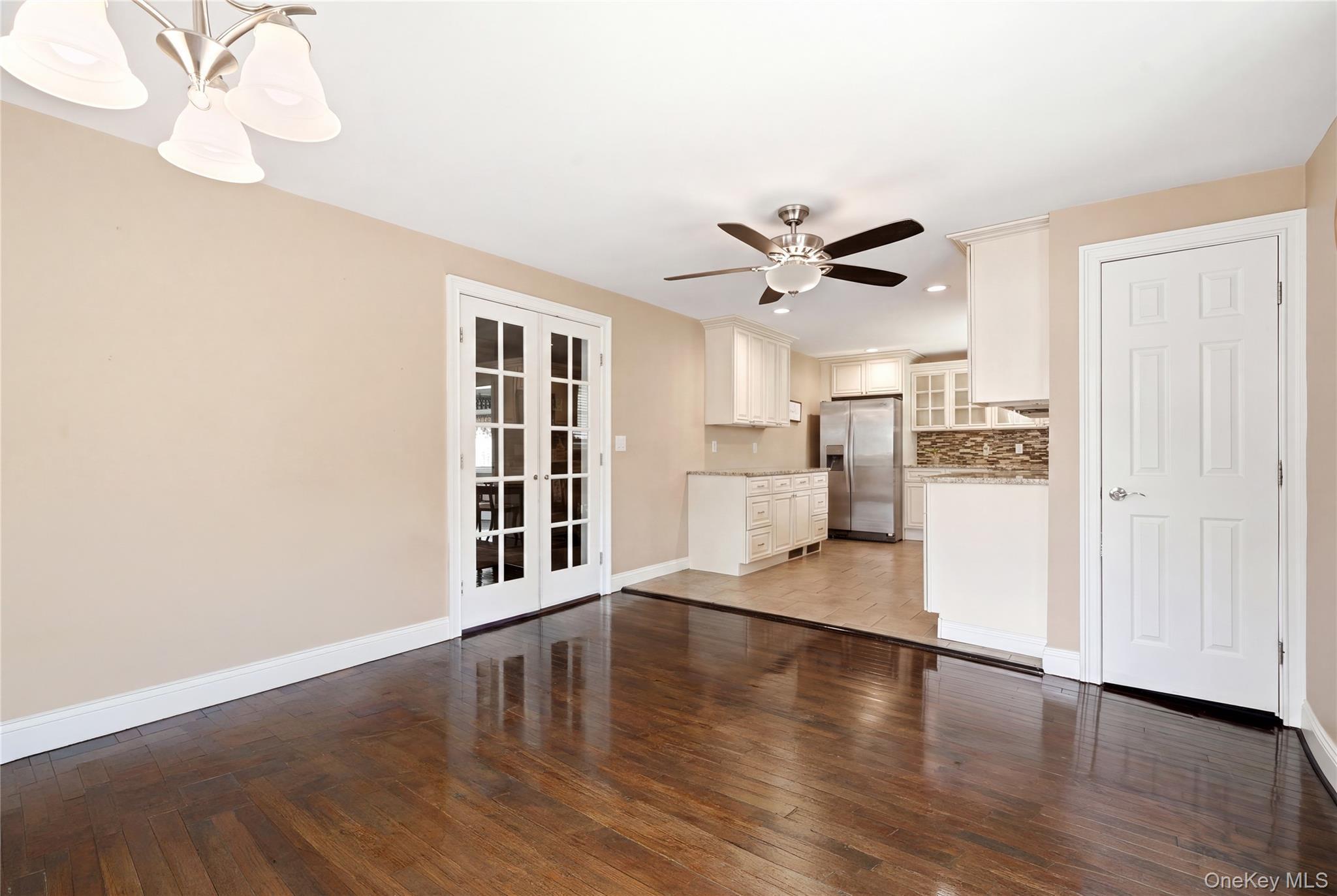 Single Family Potter Boulevard Suffolk County, NY 11718, MLS-1029408-24