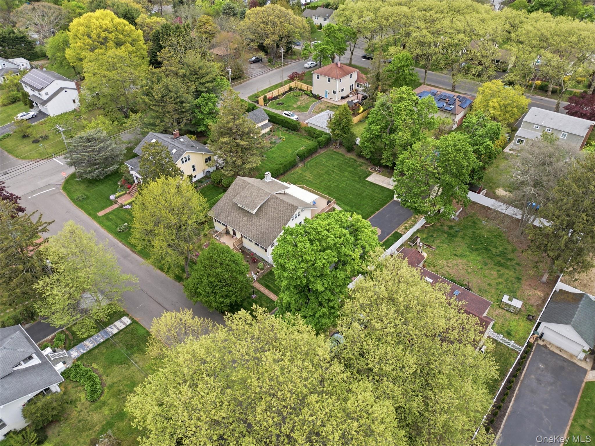 Single Family Potter Boulevard Suffolk County, NY 11718, MLS-1029408-48