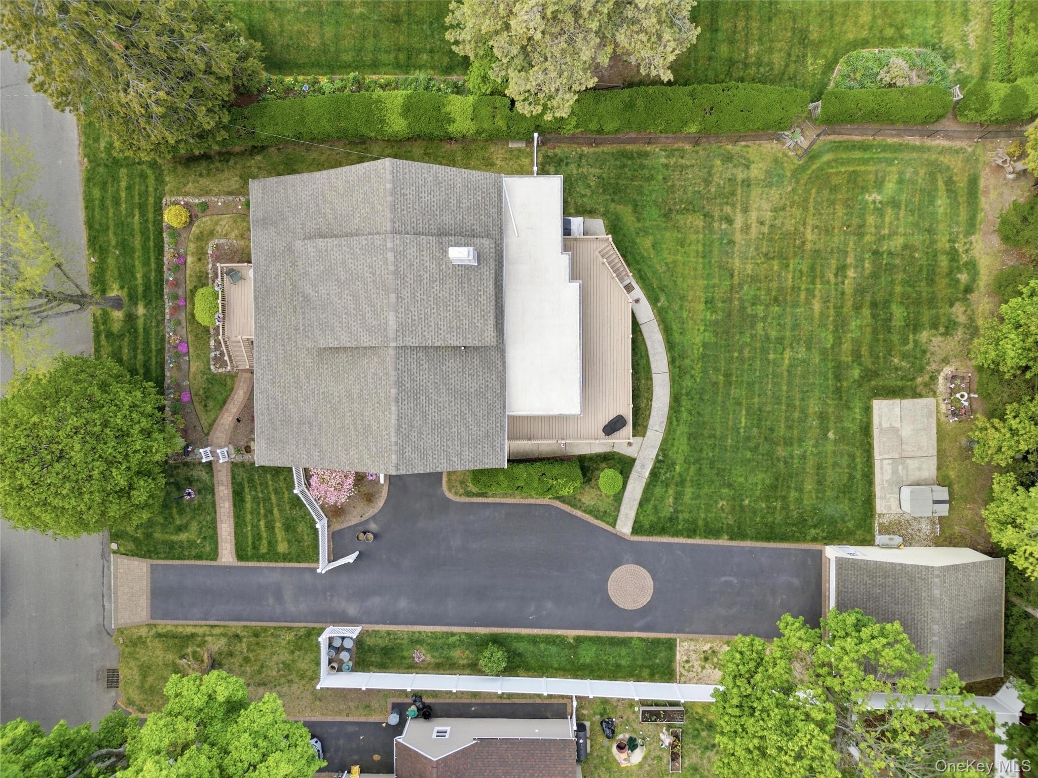 Single Family Potter Boulevard Suffolk County, NY 11718, MLS-1029408-5