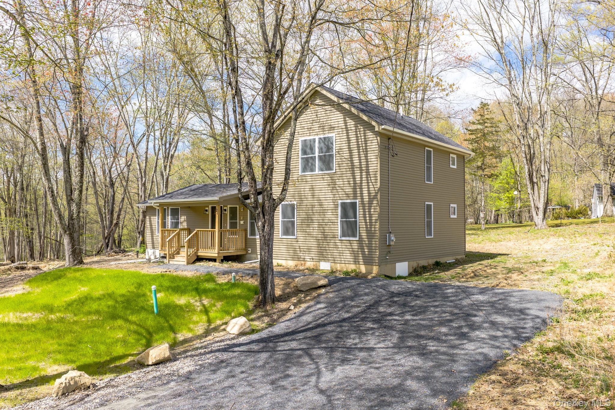 Single Family Farmingdale Lane Orange County, NY 12721, MLS-1029410-2
