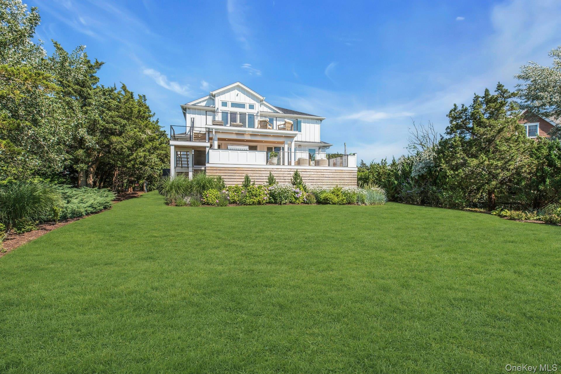 Single Family Tiana Circle  Suffolk County, NY 11946, MLS-1029440-40