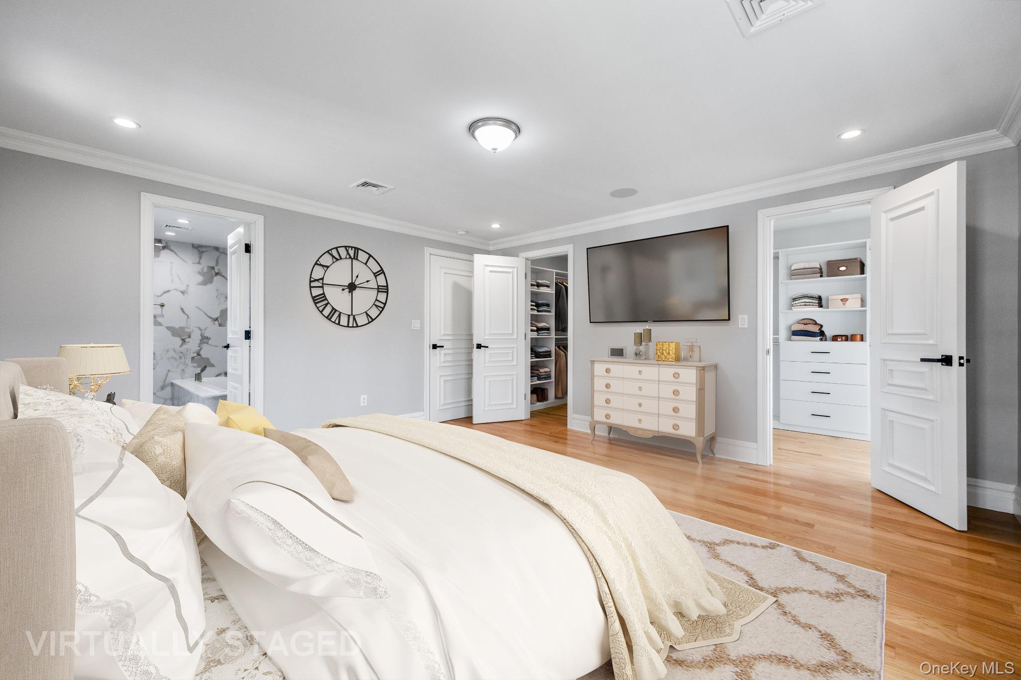 Single Family 38th Drive  Queens, NY 11363, MLS-1029460-26