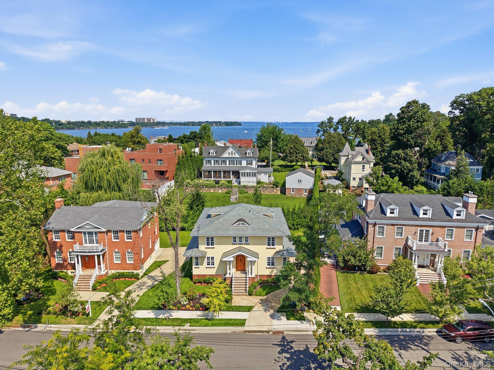 Single Family 38th Drive  Queens, NY 11363, MLS-1029460-3