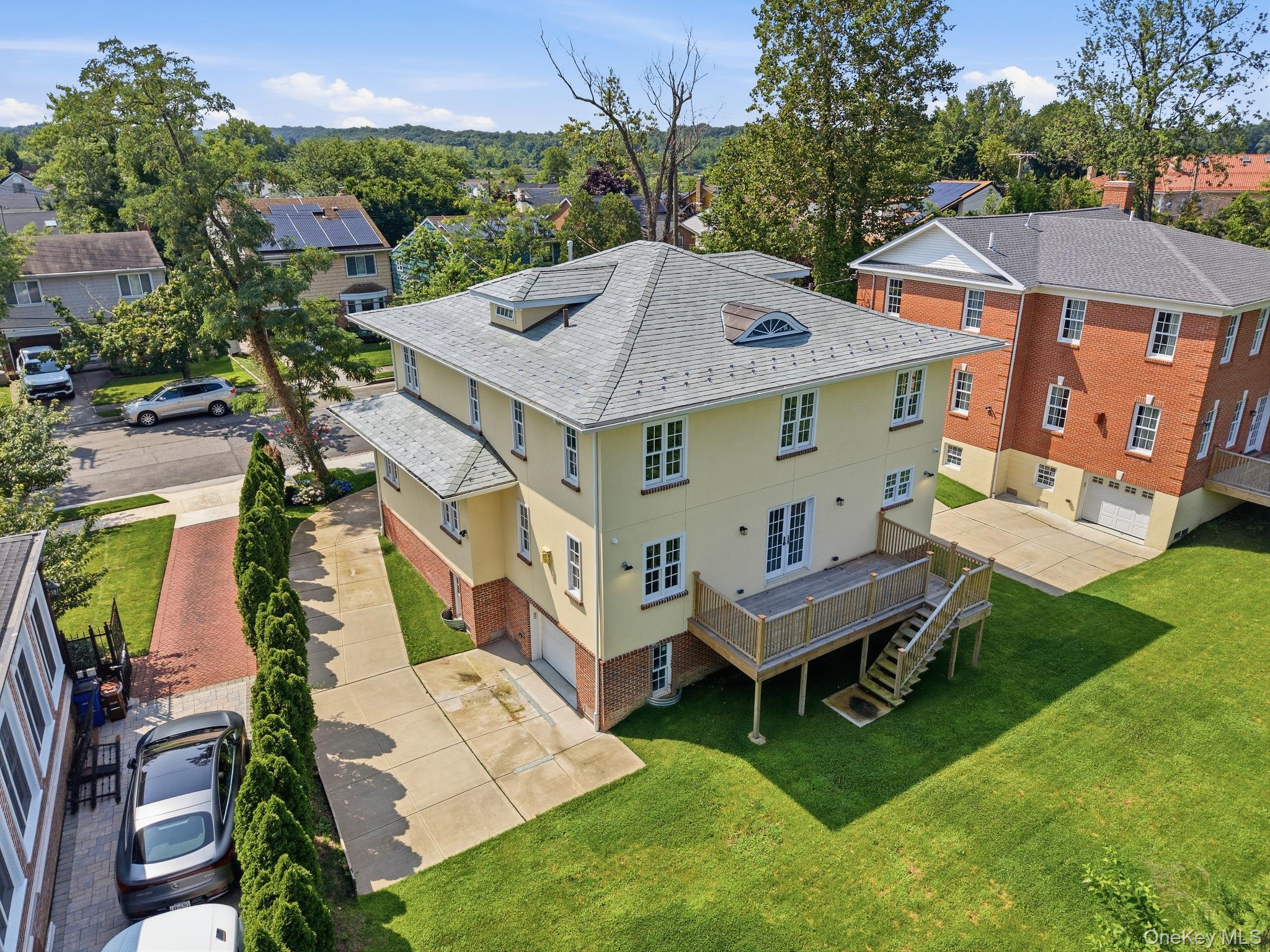 Single Family 38th Drive  Queens, NY 11363, MLS-1029460-45