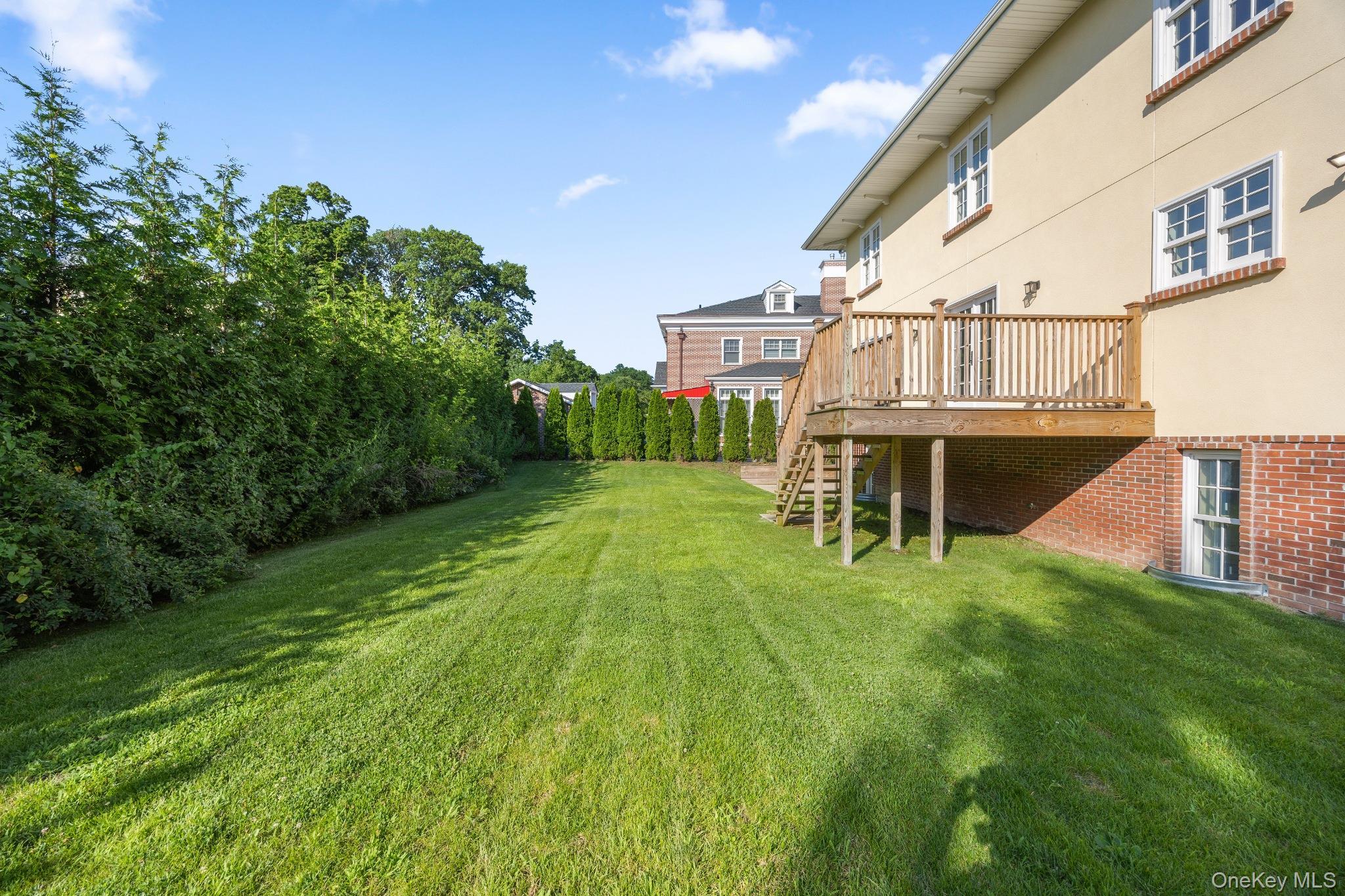 Single Family 38th Drive  Queens, NY 11363, MLS-1029460-47