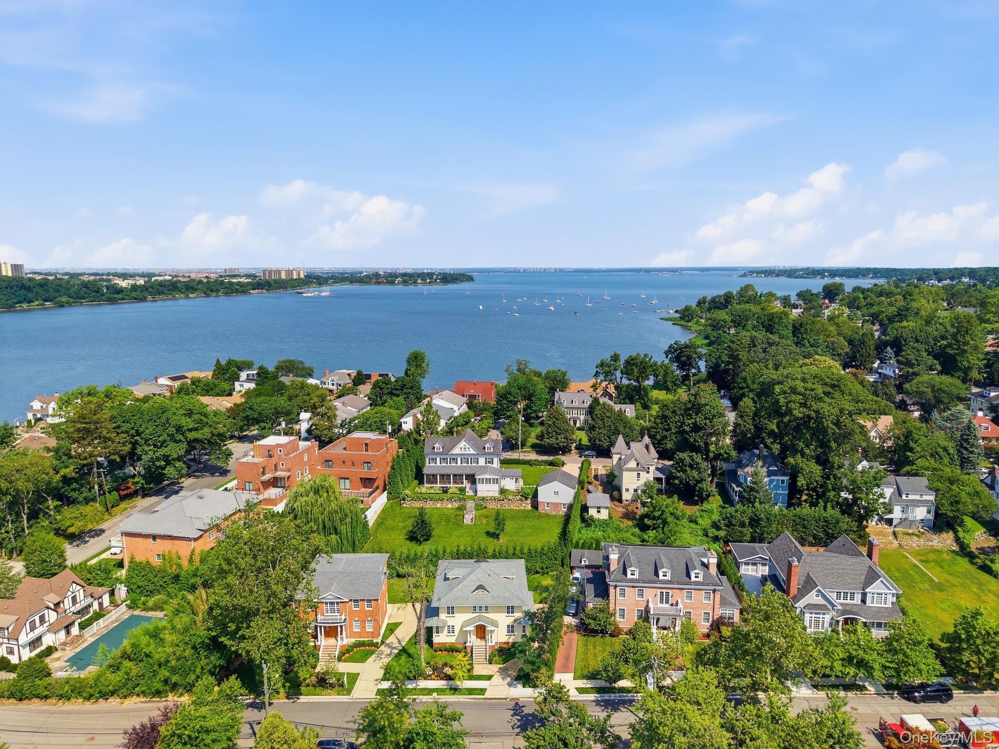 Single Family 38th Drive  Queens, NY 11363, MLS-1029460-5