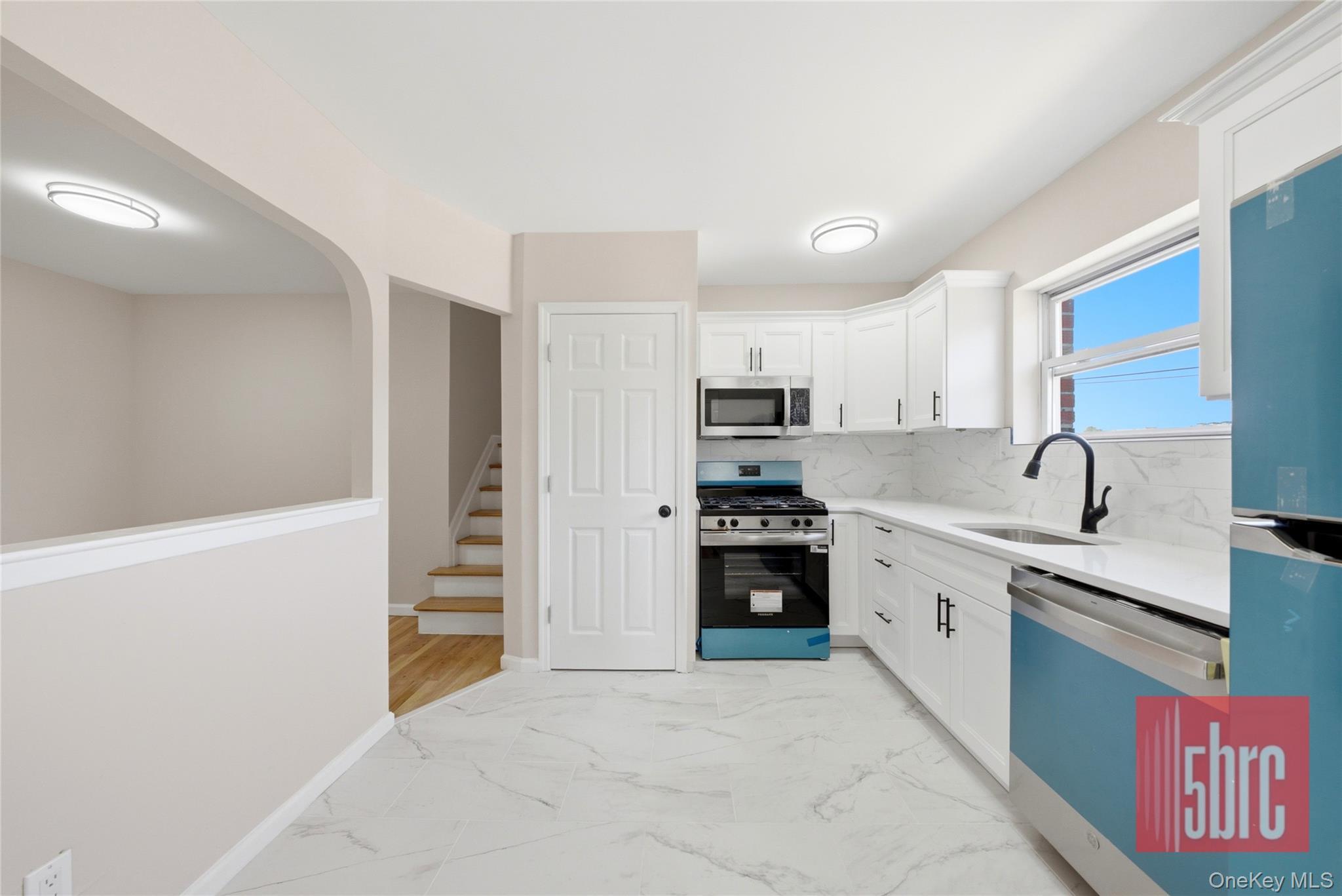 Single Family E 72nd Street Brooklyn, NY 11234, MLS-1029461-19