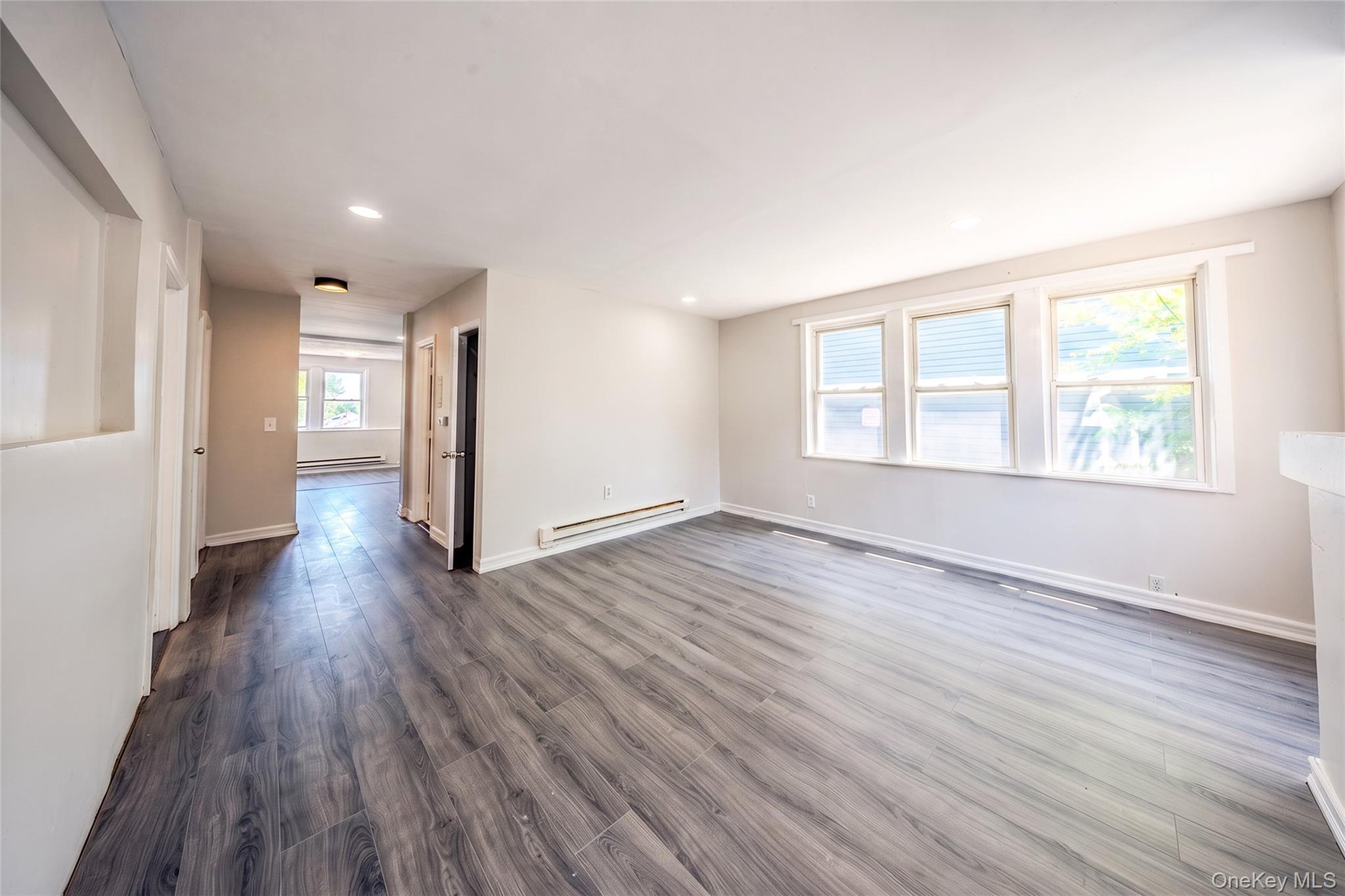 Single Family Palmer Avenue Bronx, NY 10466, MLS-1029469-5