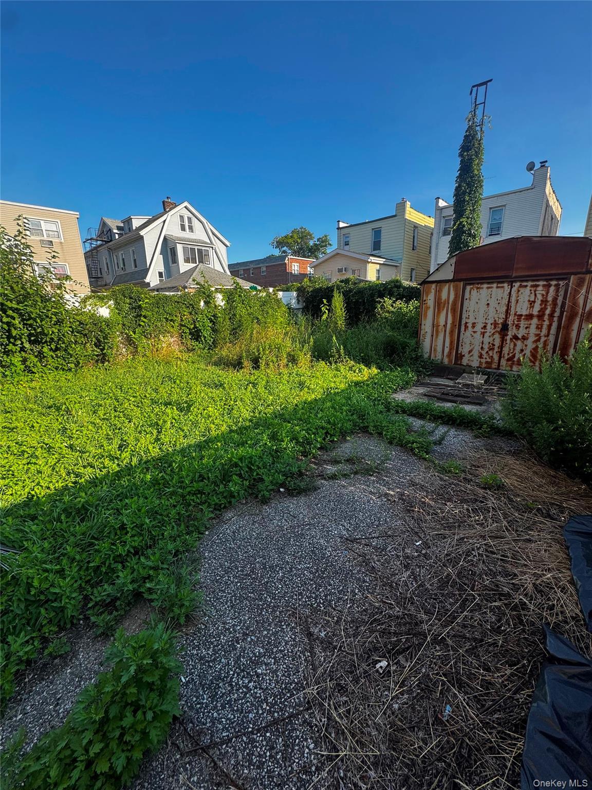 Single Family E 226th Street  Bronx, NY 10466, MLS-1029485-11