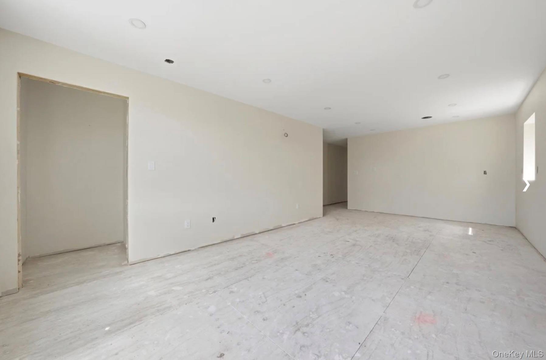 Single Family E 229th Street Bronx, NY 10466, MLS-1029519-16
