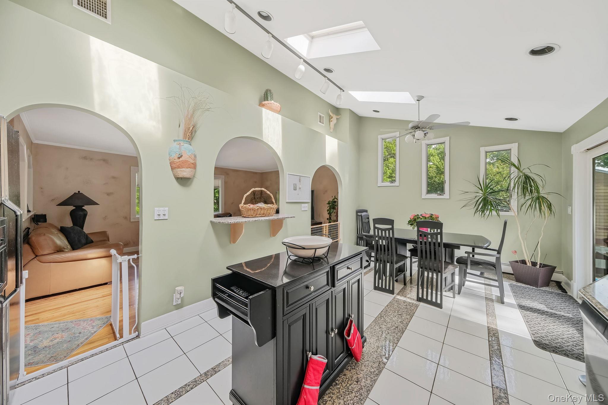 Single Family Heritage Place S Suffolk County, NY 11767, MLS-1029526-10
