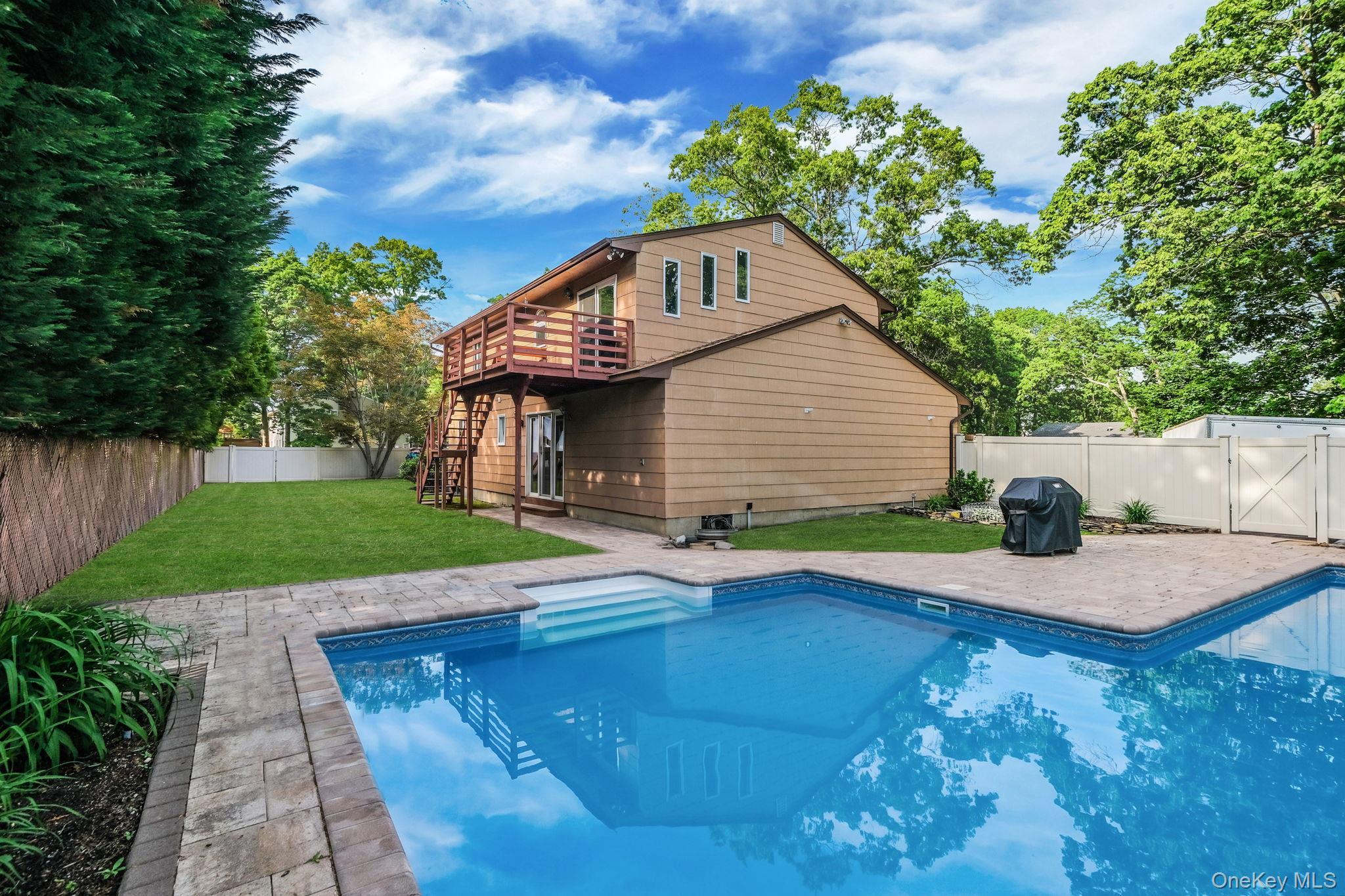 Single Family Heritage Place S Suffolk County, NY 11767, MLS-1029526-30