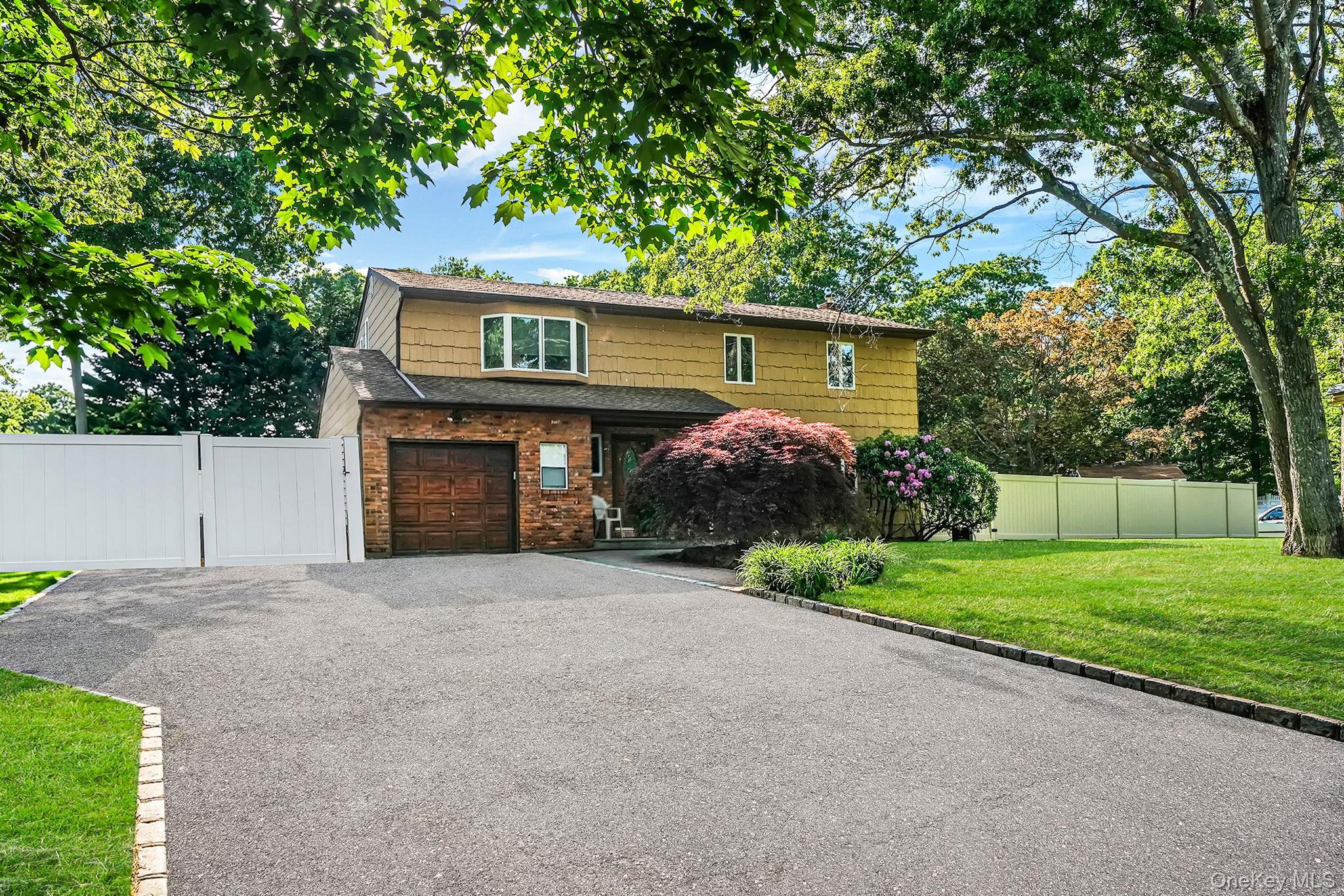 Single Family Heritage Place S  Suffolk County, NY 11767, MLS-1029526-37
