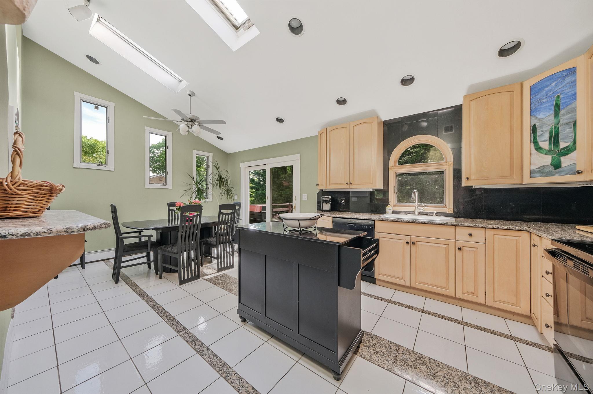 Single Family Heritage Place S Suffolk County, NY 11767, MLS-1029526-9