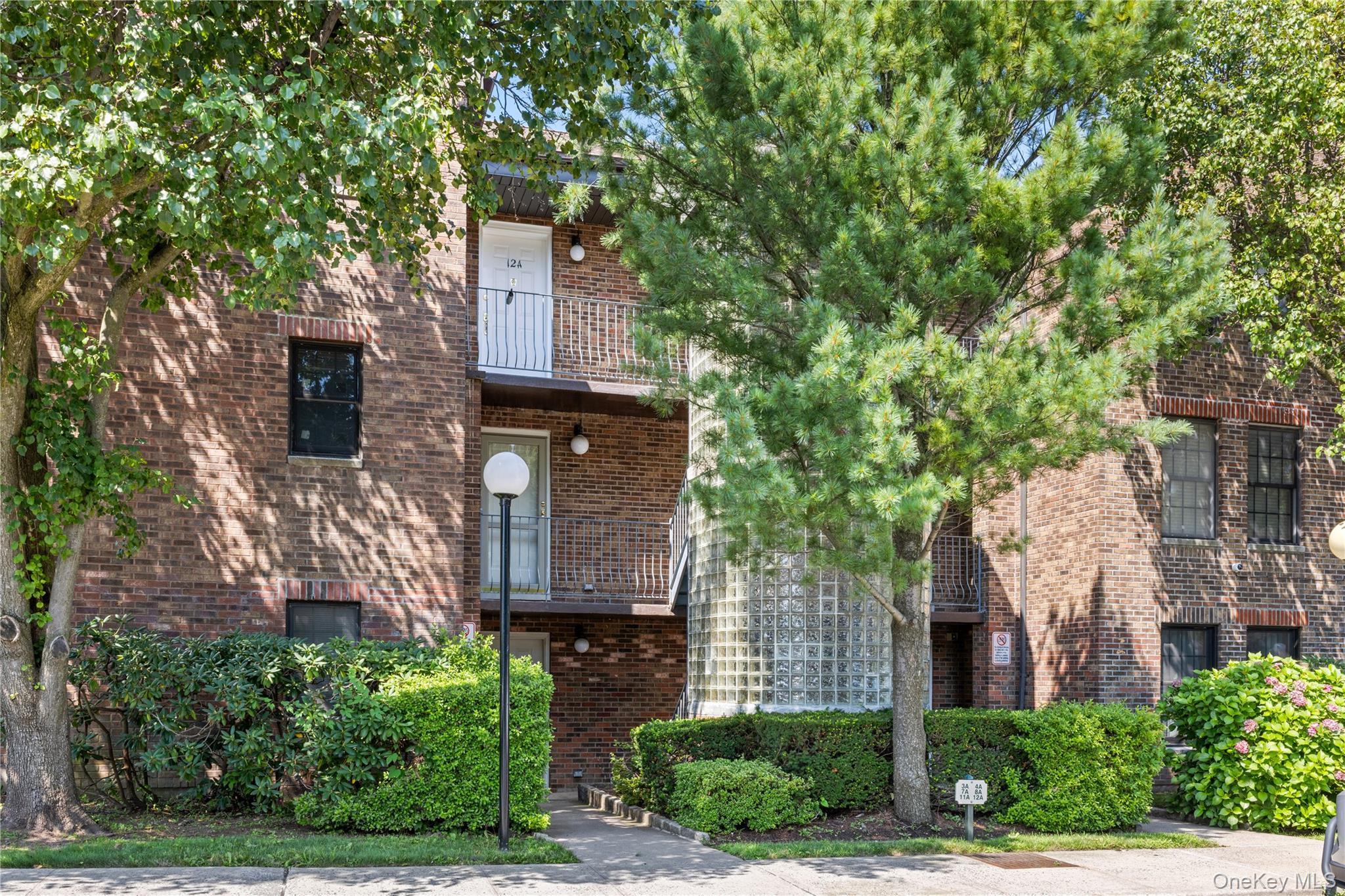 Single Family Davis Avenue Bronx, NY 10465, MLS-1029527-2