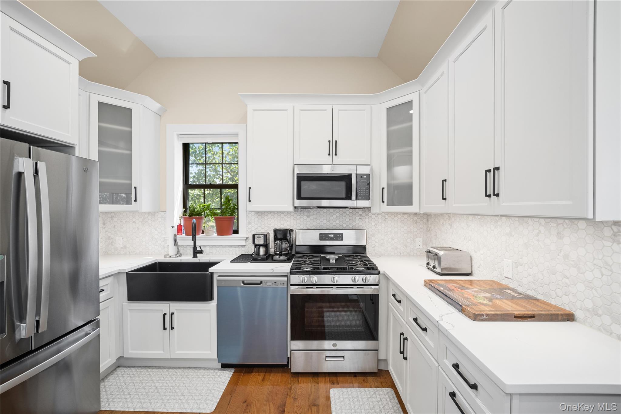 Single Family Davis Avenue Bronx, NY 10465, MLS-1029527-9