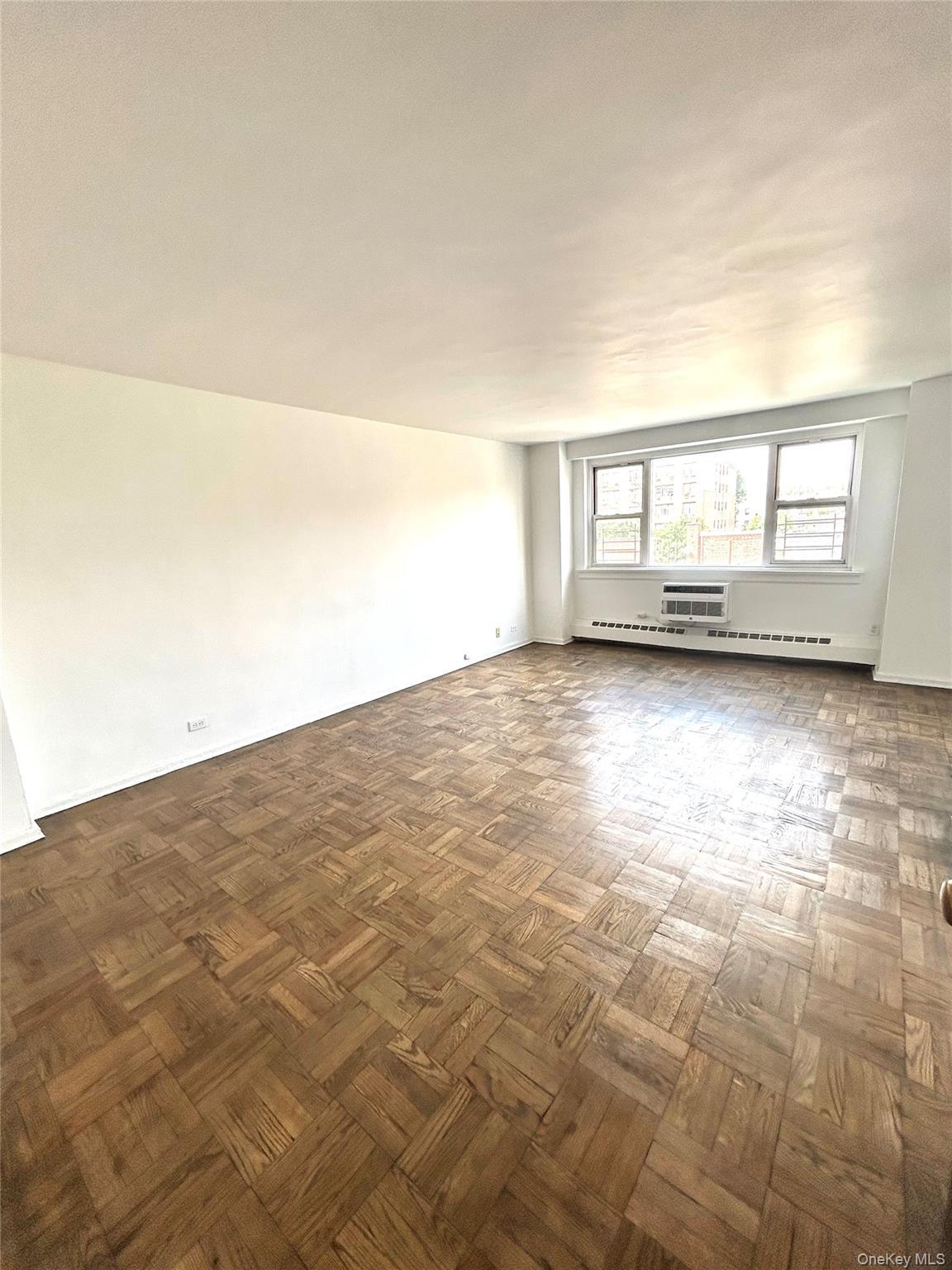 Coop 170 Street Queens, NY 11432, MLS-1029565-2