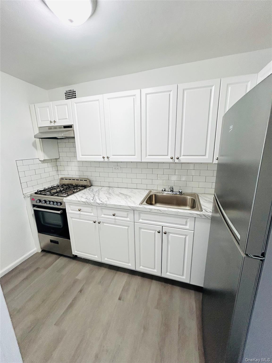 Coop 170 Street Queens, NY 11432, MLS-1029565-3