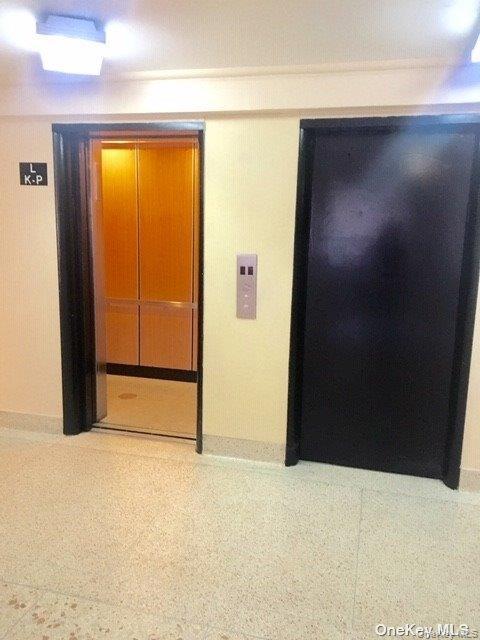 Coop 170 Street Queens, NY 11432, MLS-1029565-6
