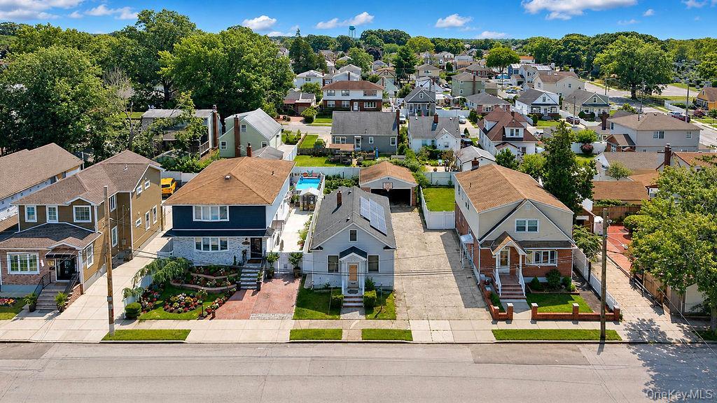 Single Family Werns Avenue Nassau County, NY 11003, MLS-1029570-16