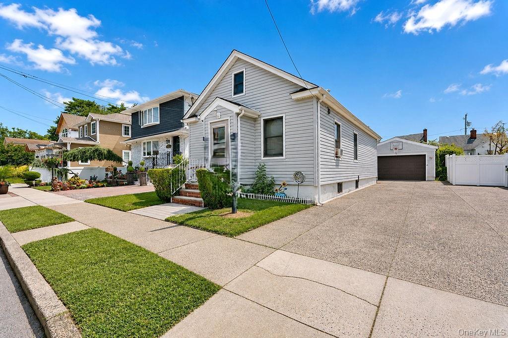 Single Family Werns Avenue Nassau County, NY 11003, MLS-1029570-2